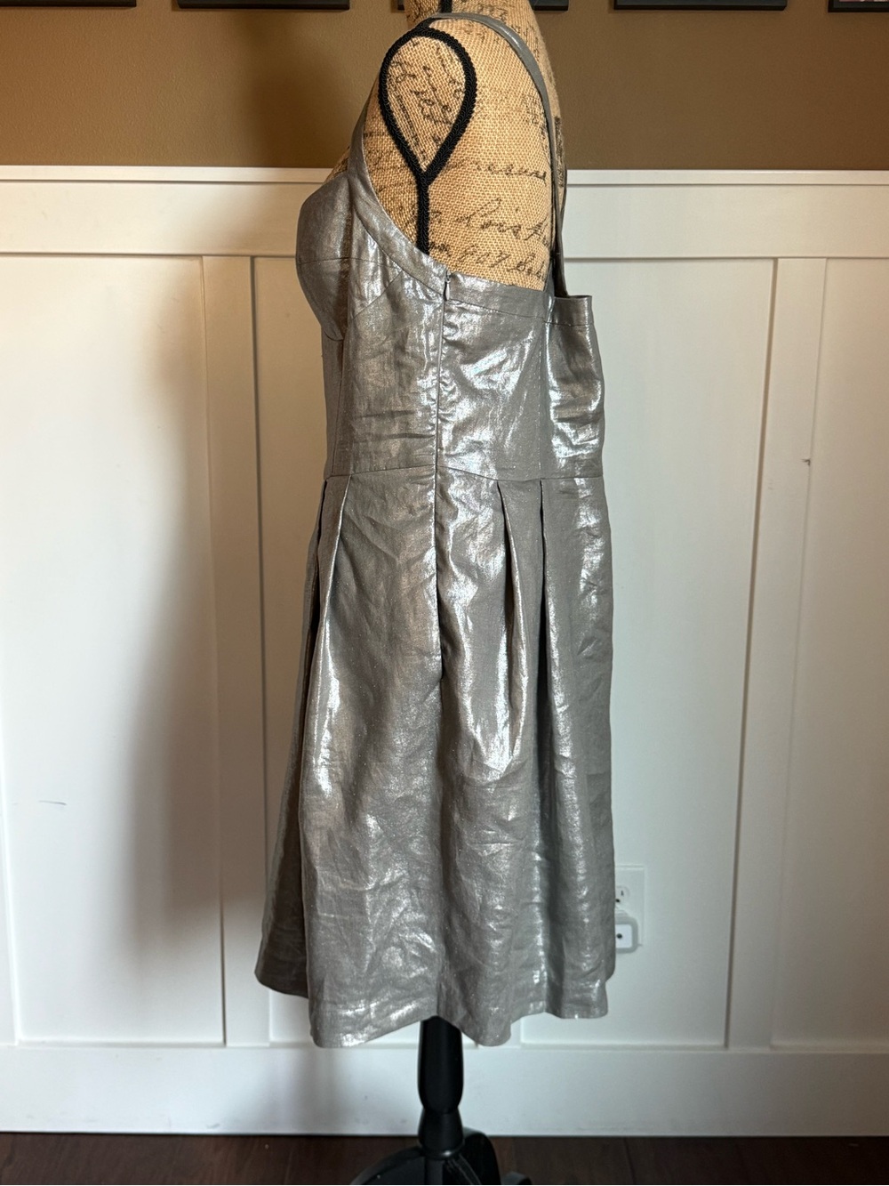 Silver Metallic Fit-and-Flare Cocktail Dress Size 14 - Picture 4 of 6